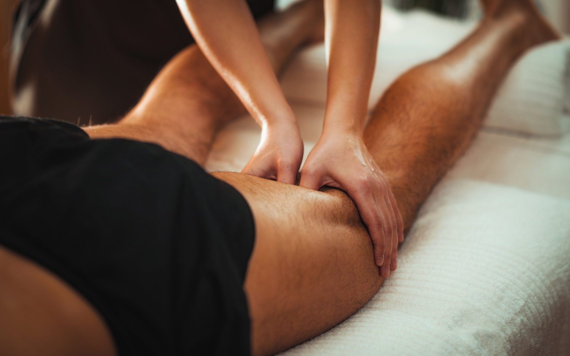 Need Professional Deep Tissue Massage? 
